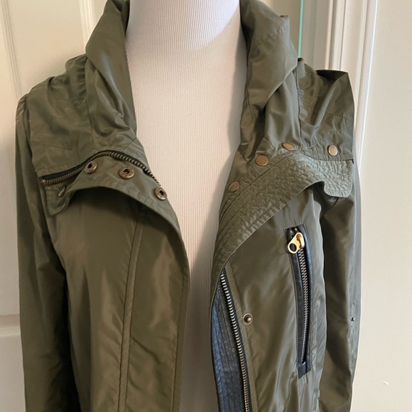 Gorgeous Mackage rain jacket - Picture 3 of 16